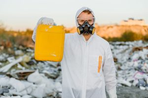 Colegio de Químicos llama a manejar correctamente los envases