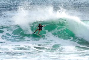 Surfista de Playa Tamarindo integra la Selección Nacional rumbo al Campeonato Mundial Junior