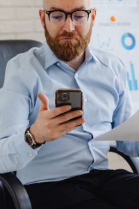 Kaspersky: Nueva estafa por WhatsApp distribuye malware con falsas facturas