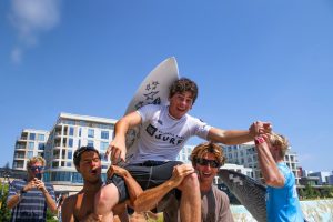 Panameño es el primer centroamericano que gana una temporada Pro Junior de la Liga Mundial de Surf