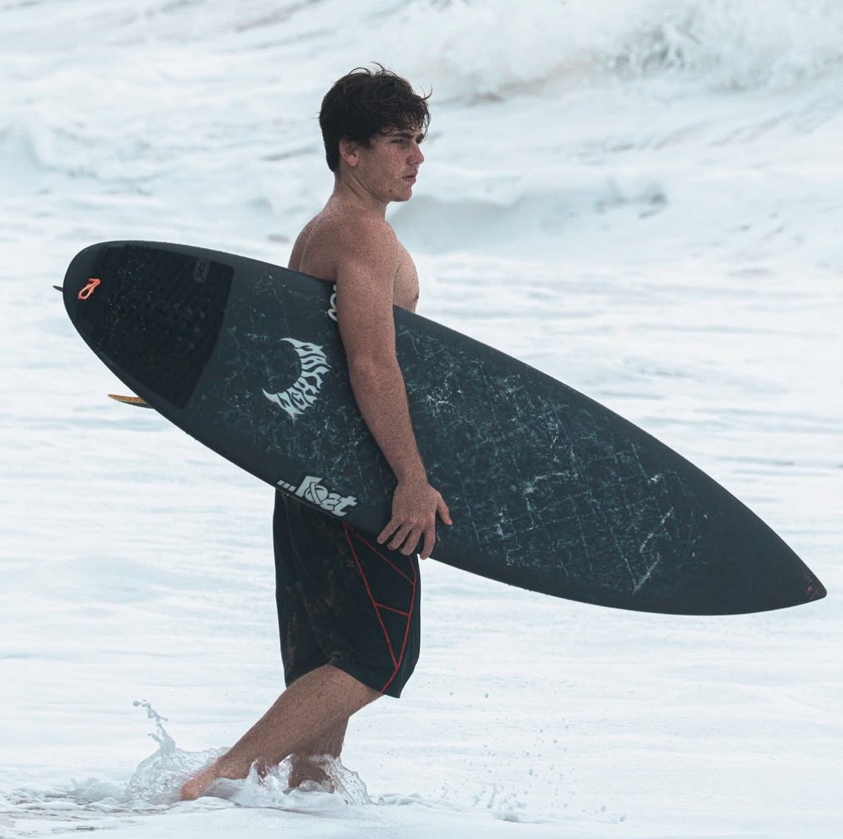 Teo Gale Grani ganó dos de las tres fechas de la región de Norteamérica de la Liga Mundial de Surf