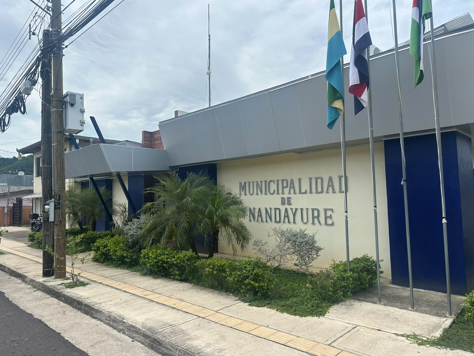 Regidores de Nandayure podrían quedar destituidos sino fortalecen la Oficina de Auditoría Interna